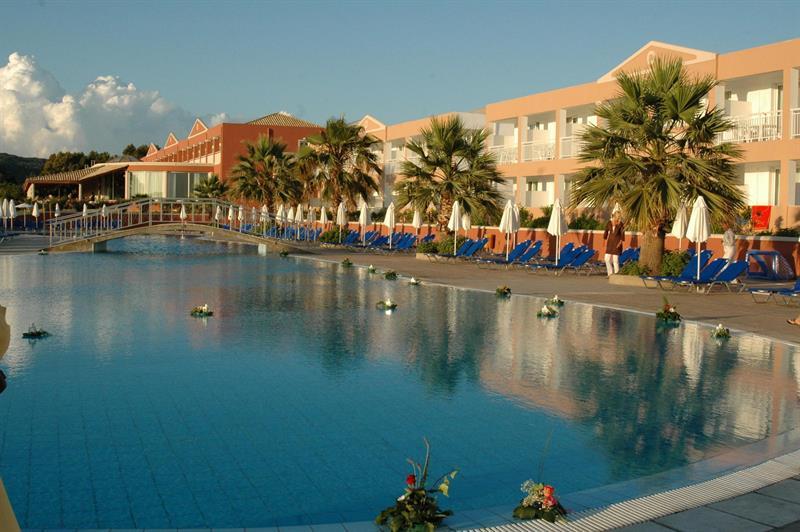 Palm Beach Лефкими Екстериор снимка