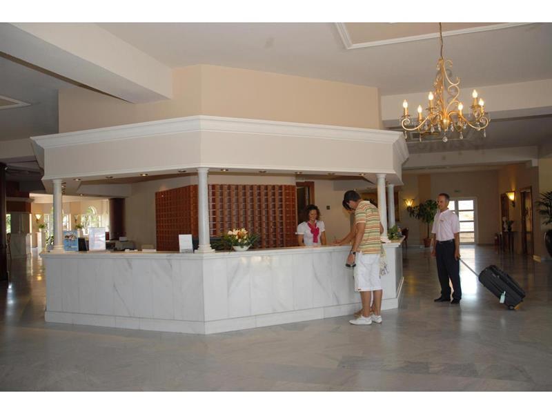 Palm Beach Лефкими Екстериор снимка