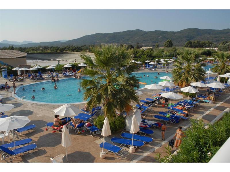 Palm Beach Лефкими Екстериор снимка
